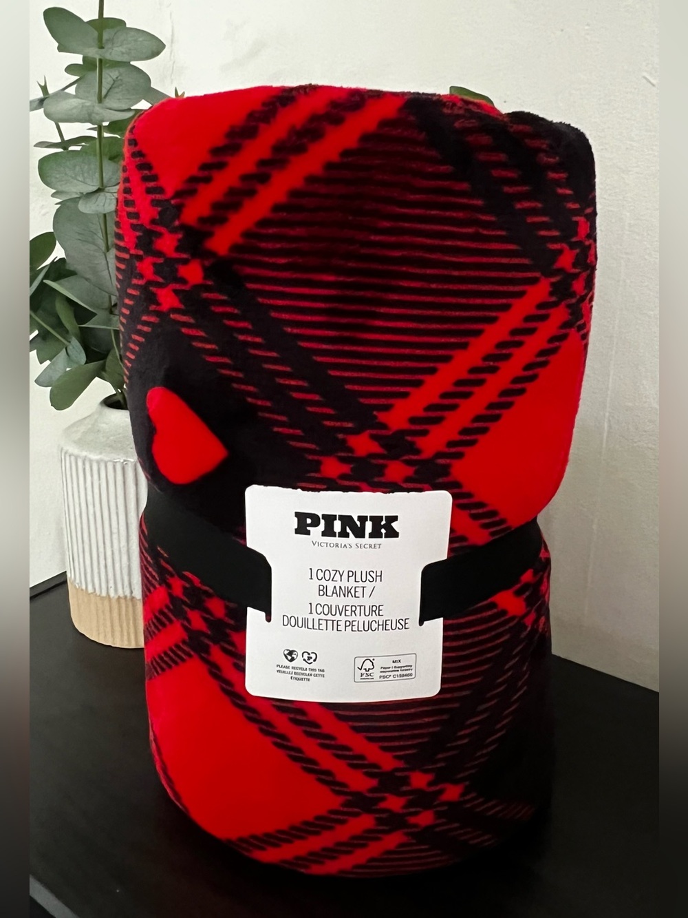PINK Victoria's Secret Red and Black Plaid Cozy Plush Blanket